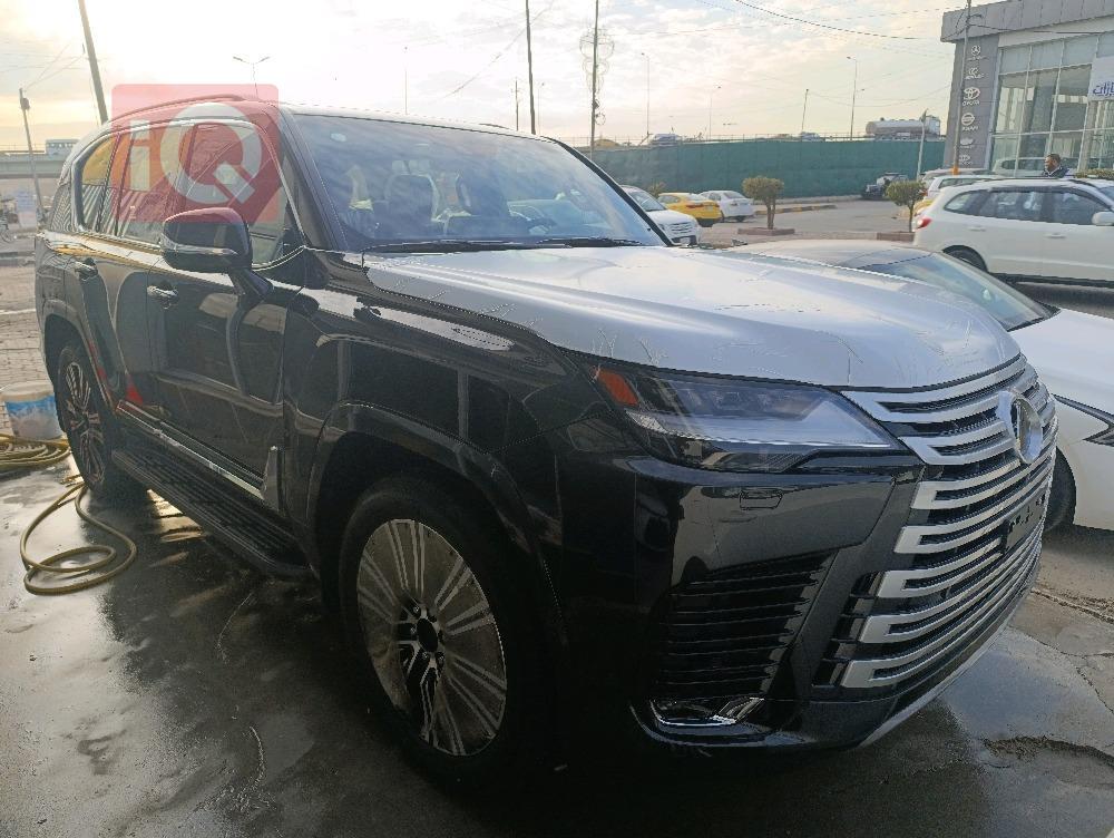 Lexus LX